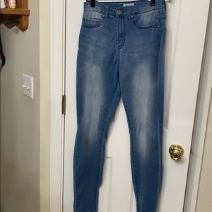 Mudd faded skinny jeans